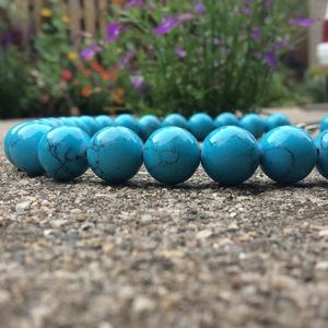Turquoise bead necklace ✨PRICE DROP✨