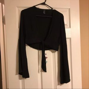 Forever 21 Long Sleeve Tie Crop Top