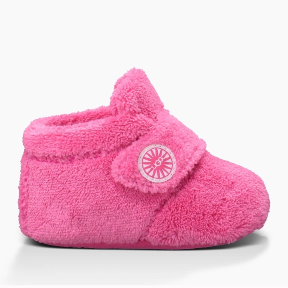 Brand new infant bixby uggs in pink!