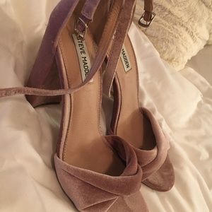 Steve Madden pink velvet heels