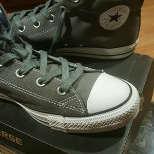 *New* Converse Never Worn With Box