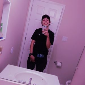 Meet your Posher, Aaron