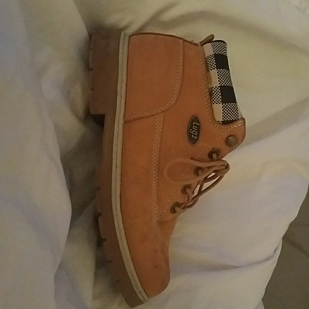 Lugz tan Boots size 7.5