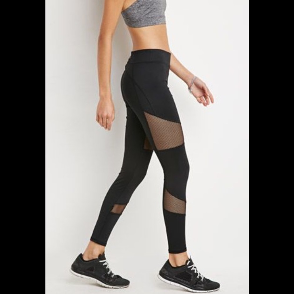 FOREVER 21 black mesh active leggings