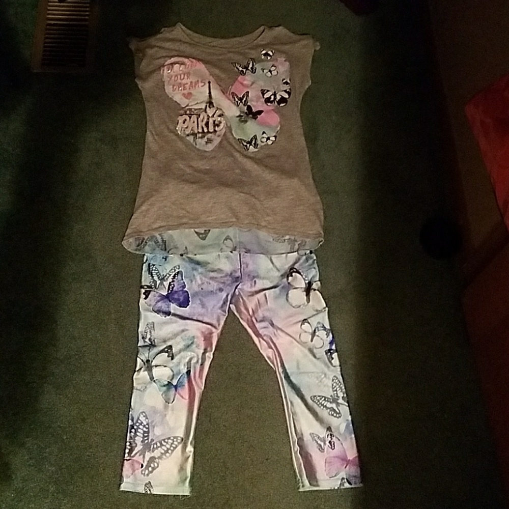 JUSTICE OUTFIT