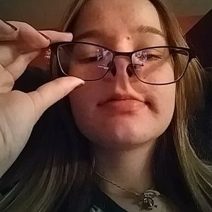 Meet your Posher, Everette