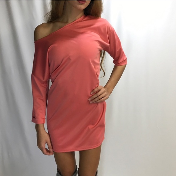 Solddd Outtt - Picture 3 of 3