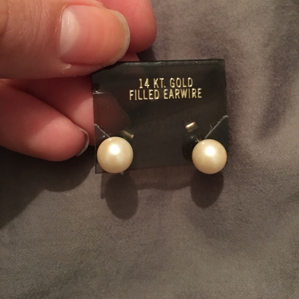 14 k gold filled pearl earrings