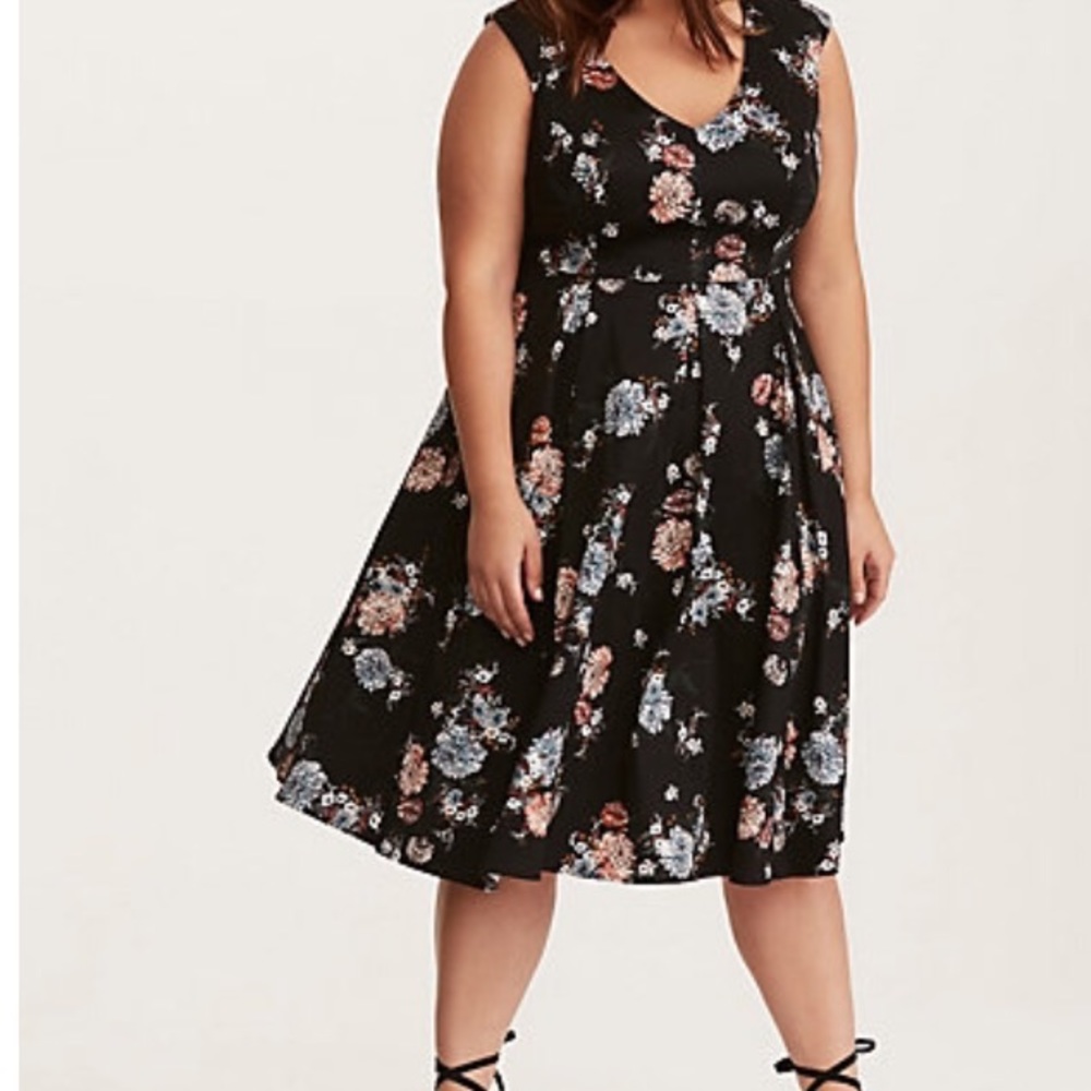 NWT Sexy Torrid Floral Dress