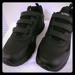 Apex Walking Shoes