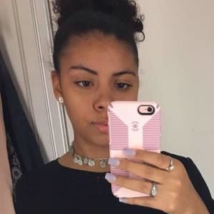 Meet your Posher, Marissa