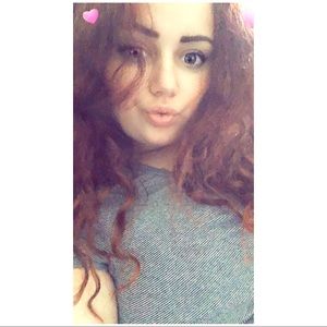 Meet your Posher, Chanel