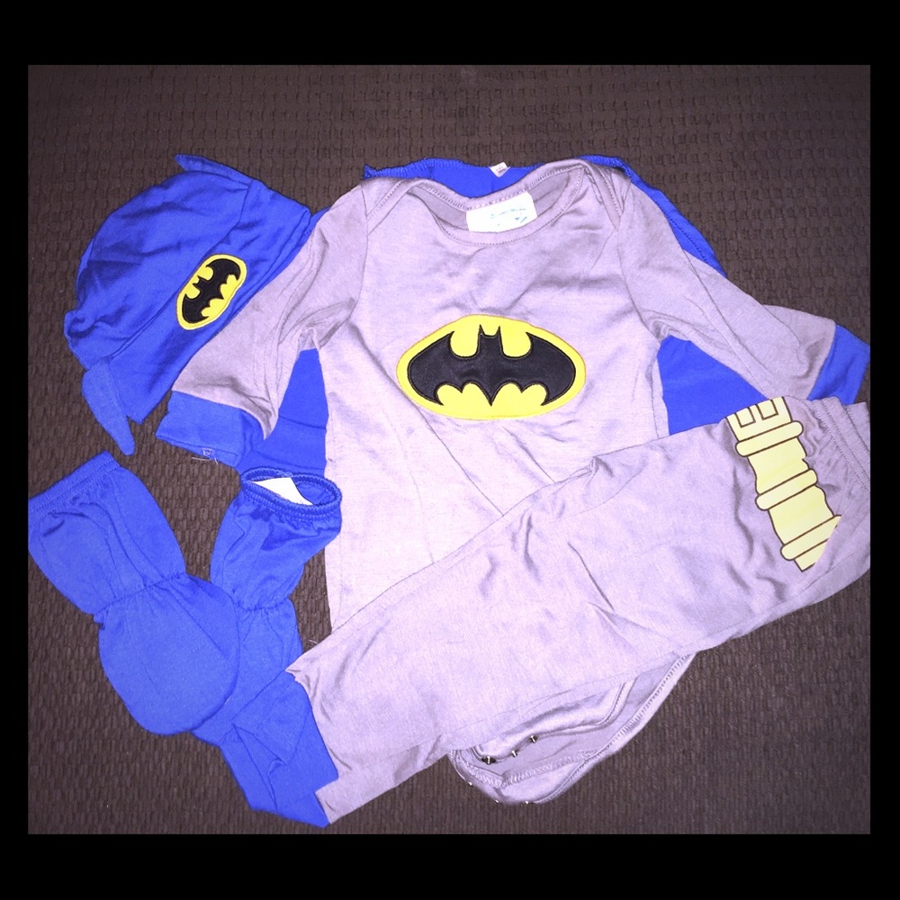Pre loved Batman Costume 12-18 months
