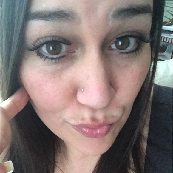 Meet your Posher, Sharon - Picture 1 of 1