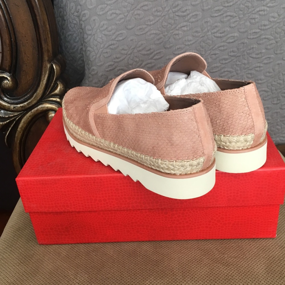 Donald J Pliner Women's Athletic Shoes - Picture 6 of 7