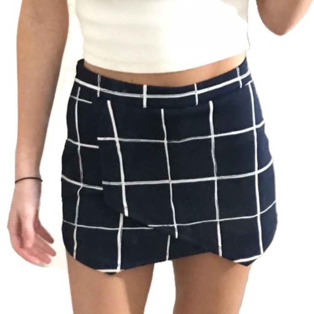 Abercrombie and Fitch skort