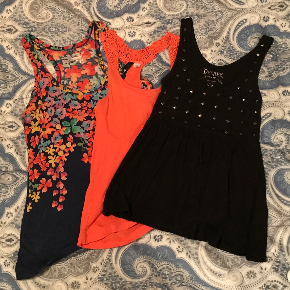 Tank top bundle!!!