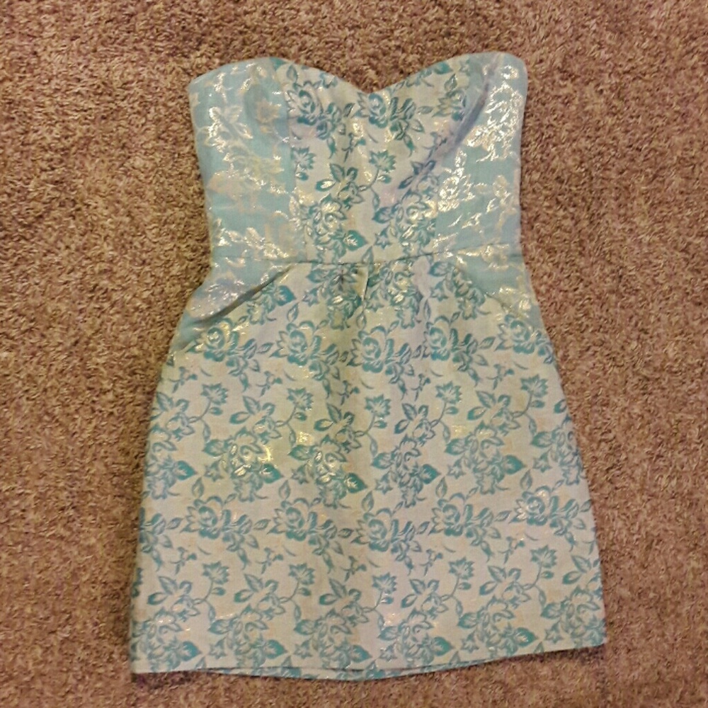 Kimchi Blue strapless dress