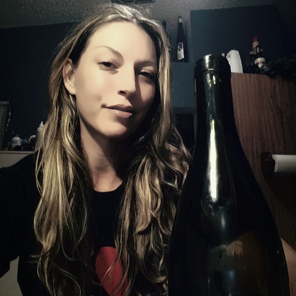 Meet your Posher, Cassandra