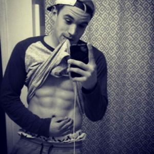 Meet your Posher, Hunter