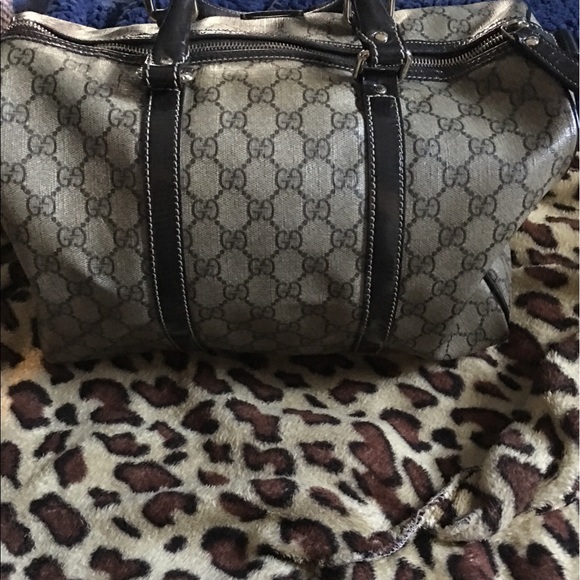 Authentic Gucci bag - Picture 4 of 8
