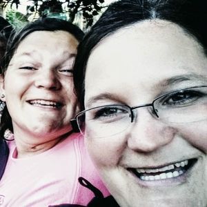 Meet your Posher, Leslie