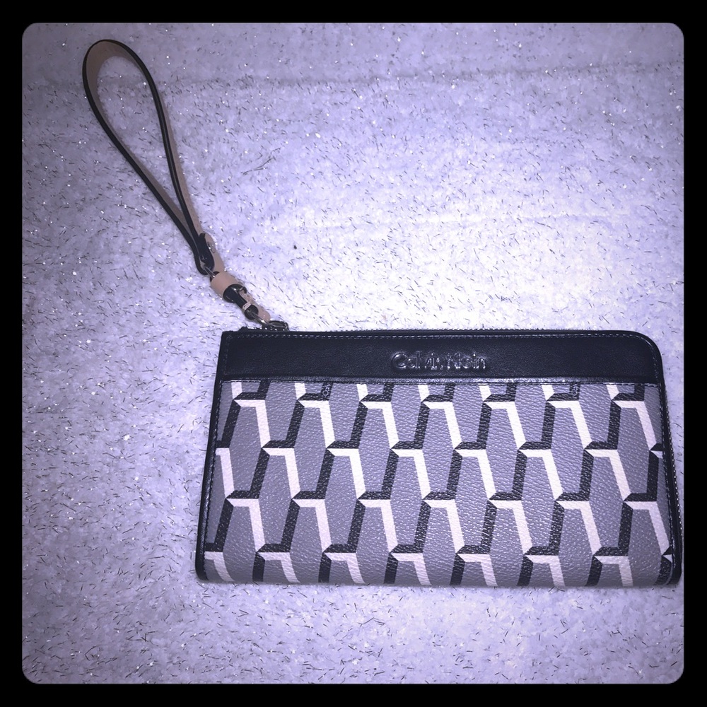Calvin Klein wristlet wallet