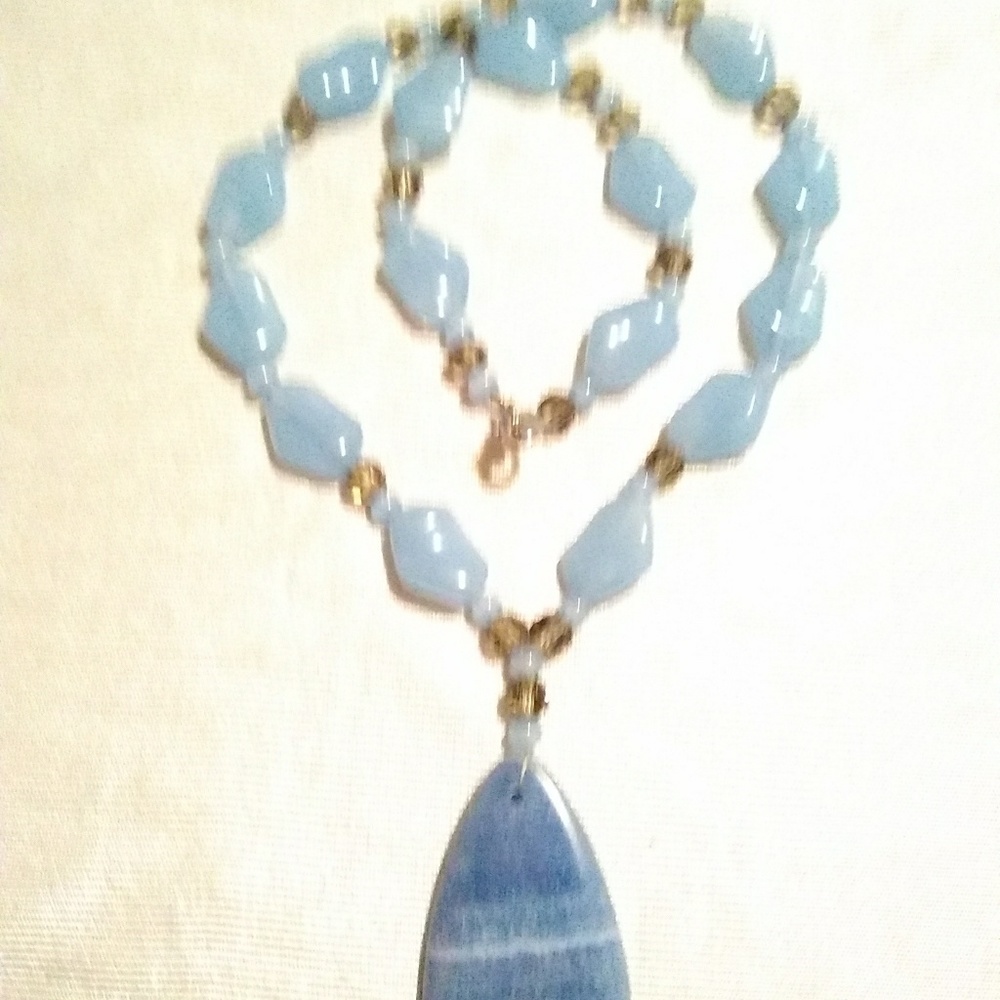 Chalcedony Lace Agate pendant necklace