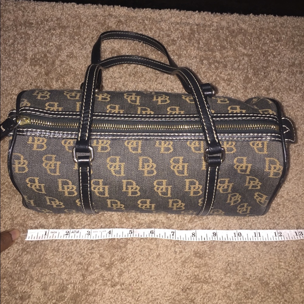 LOWEST PRICE!! Dooney & Bourke Barrel Shoulder Bag - Picture 3 of 6