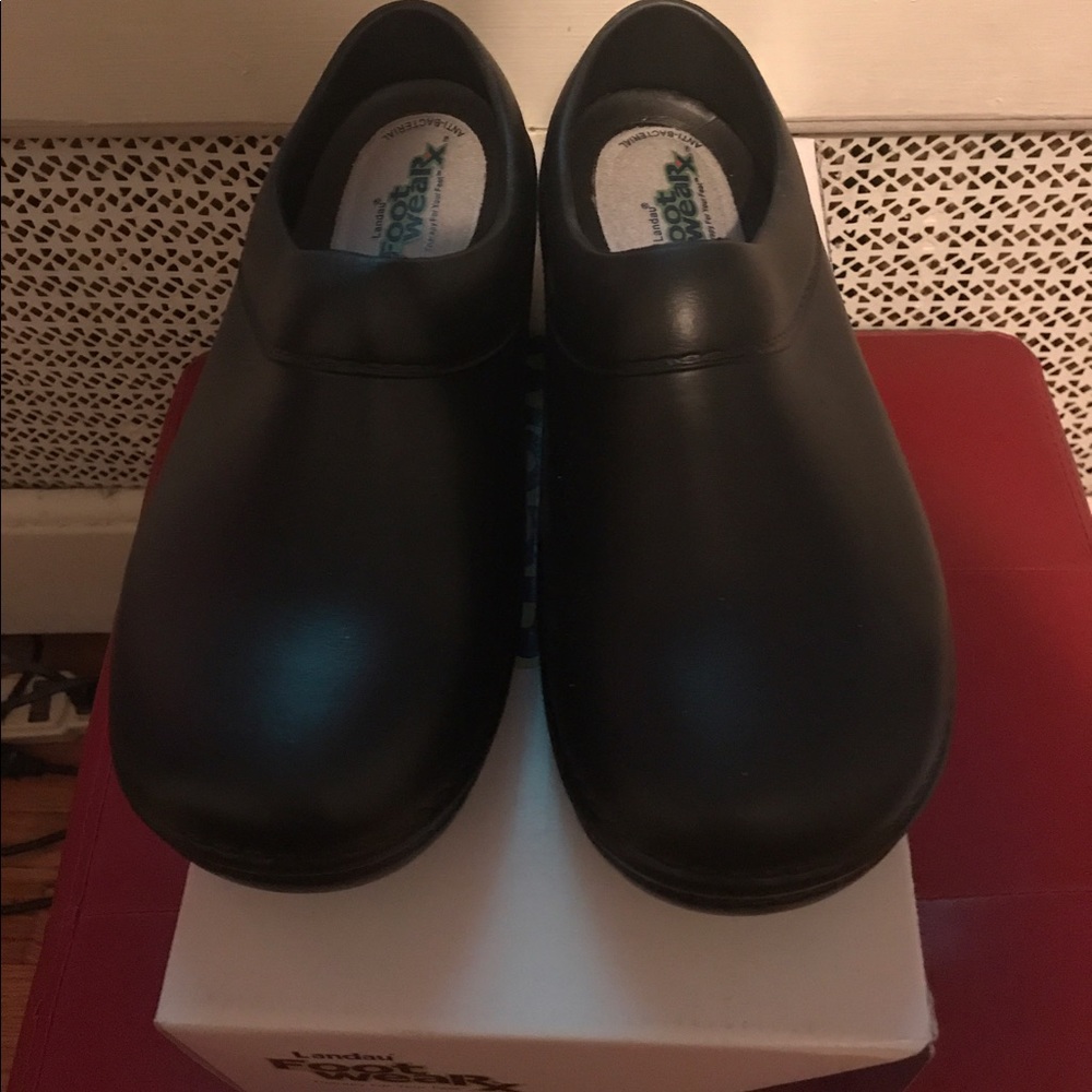 Landau Nursing shoes