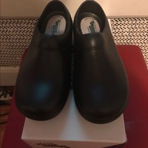 Landau Nursing shoes