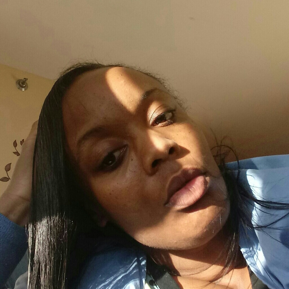 Meet your Posher, Sheronica