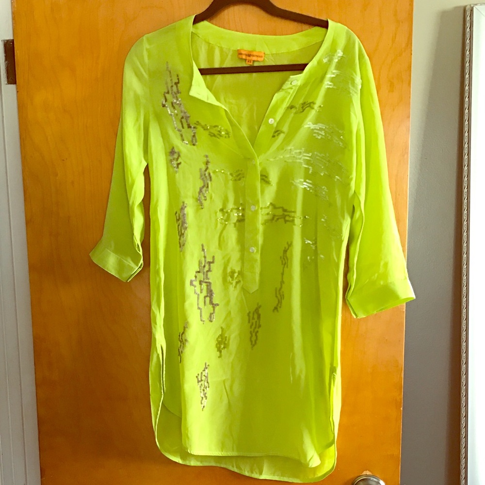 Beautiful lime green button down tunic- sequin