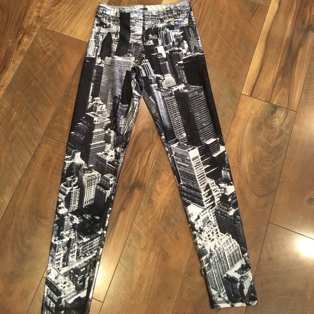 Zara Terez NY skyline print