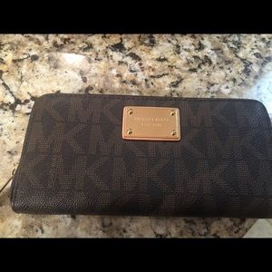 Michael Kors wallet