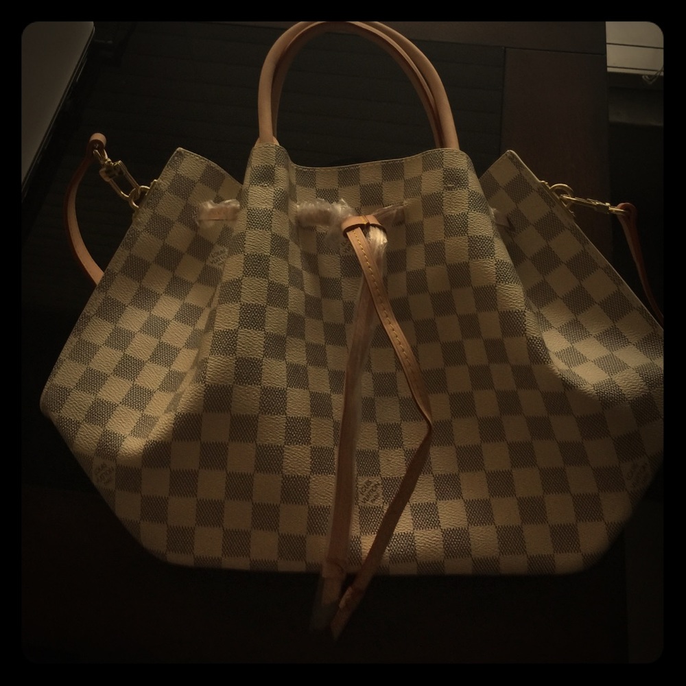 Beautiful purse Louis Vuitton