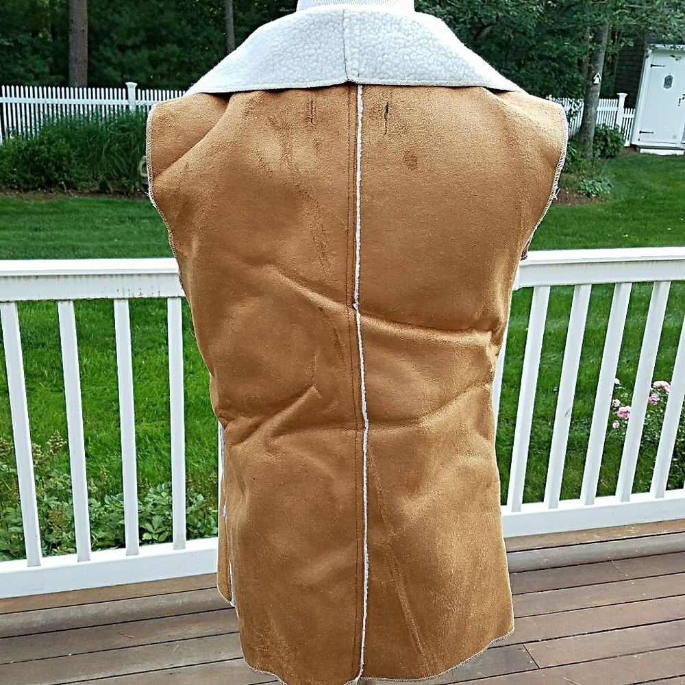 Buy2 Get 1 FREE!!⭐️ Faux Suede Vest Tan- LAST ONE💥medium - Picture 4 of 6