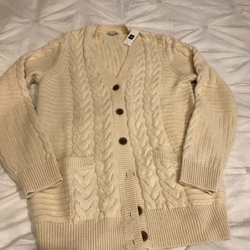 Cable Cardigan cream