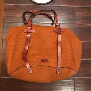 Vintage Dooney and Bourke Barrel tote