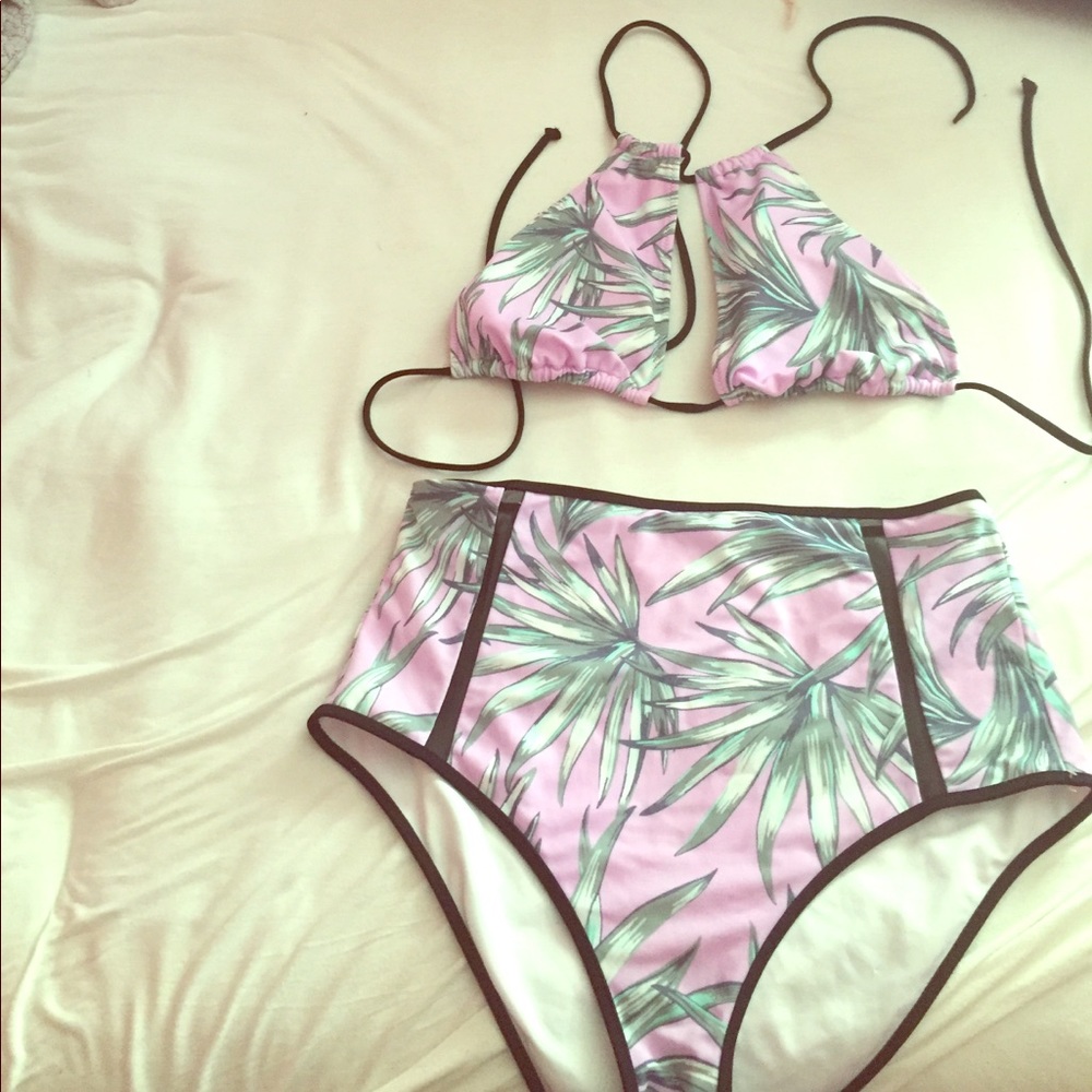 Victoria's Secret Bikini $15 SALE ONE HOUR ONLY