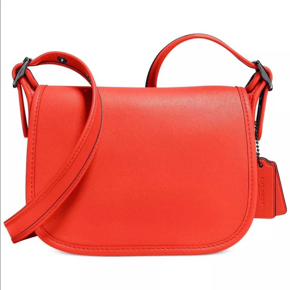 💰Coach Deep Coral Glovetanned Leather saddle bag - Picture 1 of 6
