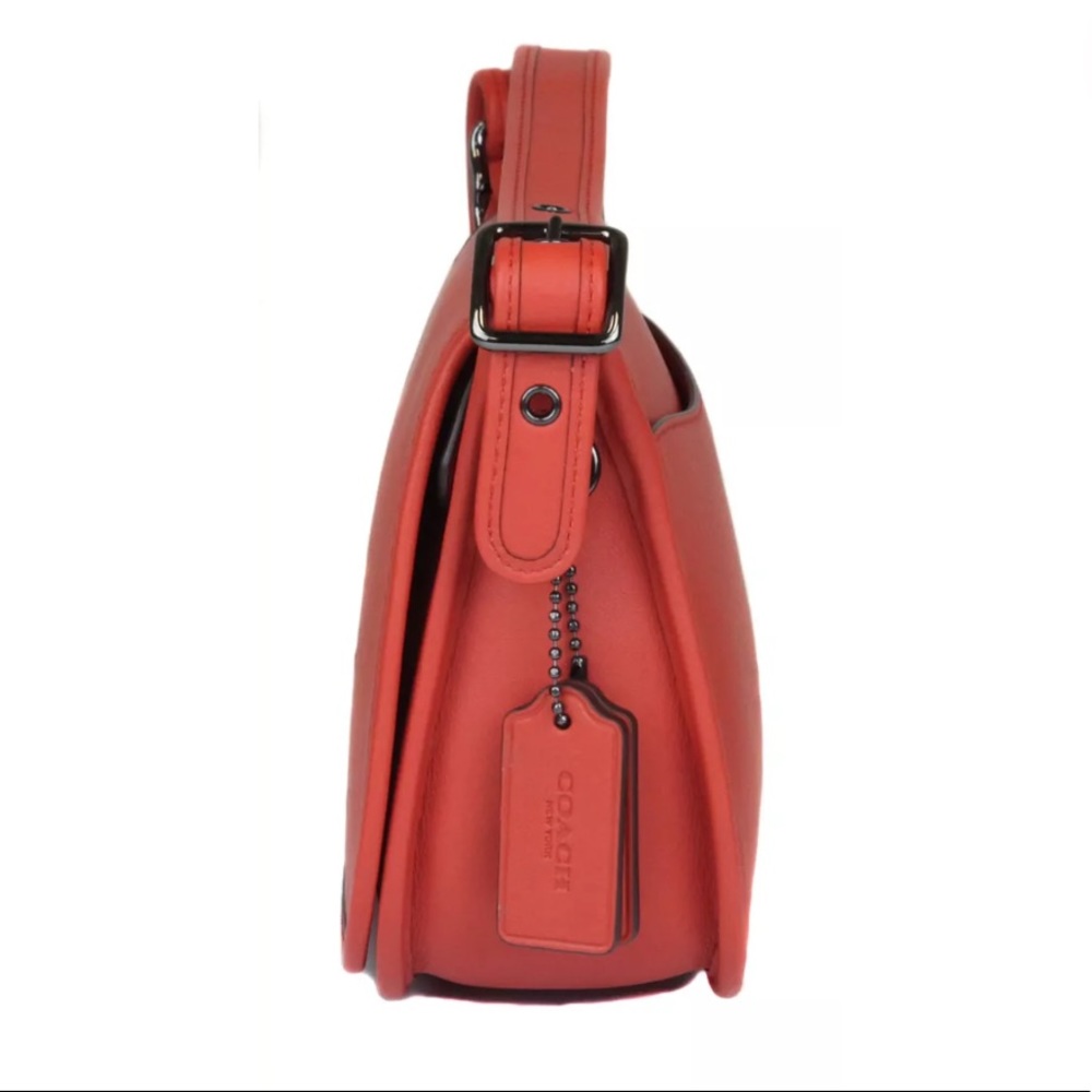 💰Coach Deep Coral Glovetanned Leather saddle bag - Picture 5 of 6