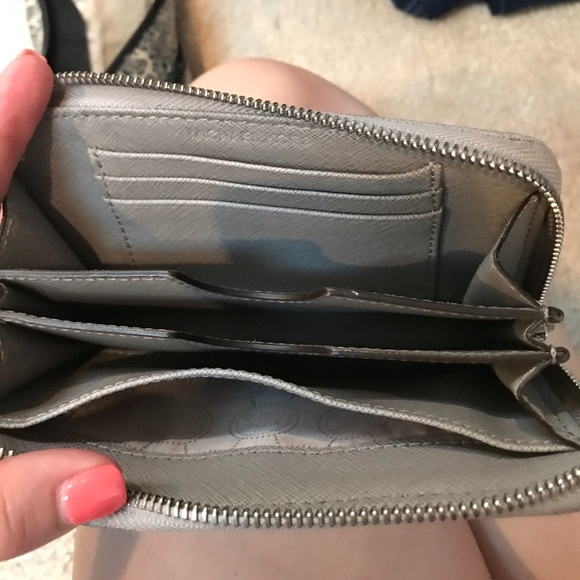 MK wristlet - Picture 3 of 3