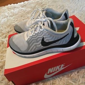 Nike free run runner