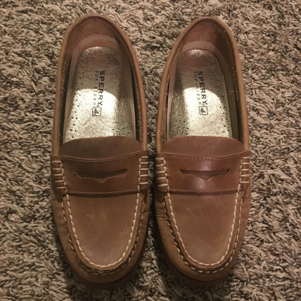 Sperry leather loafers. Size 5.5.