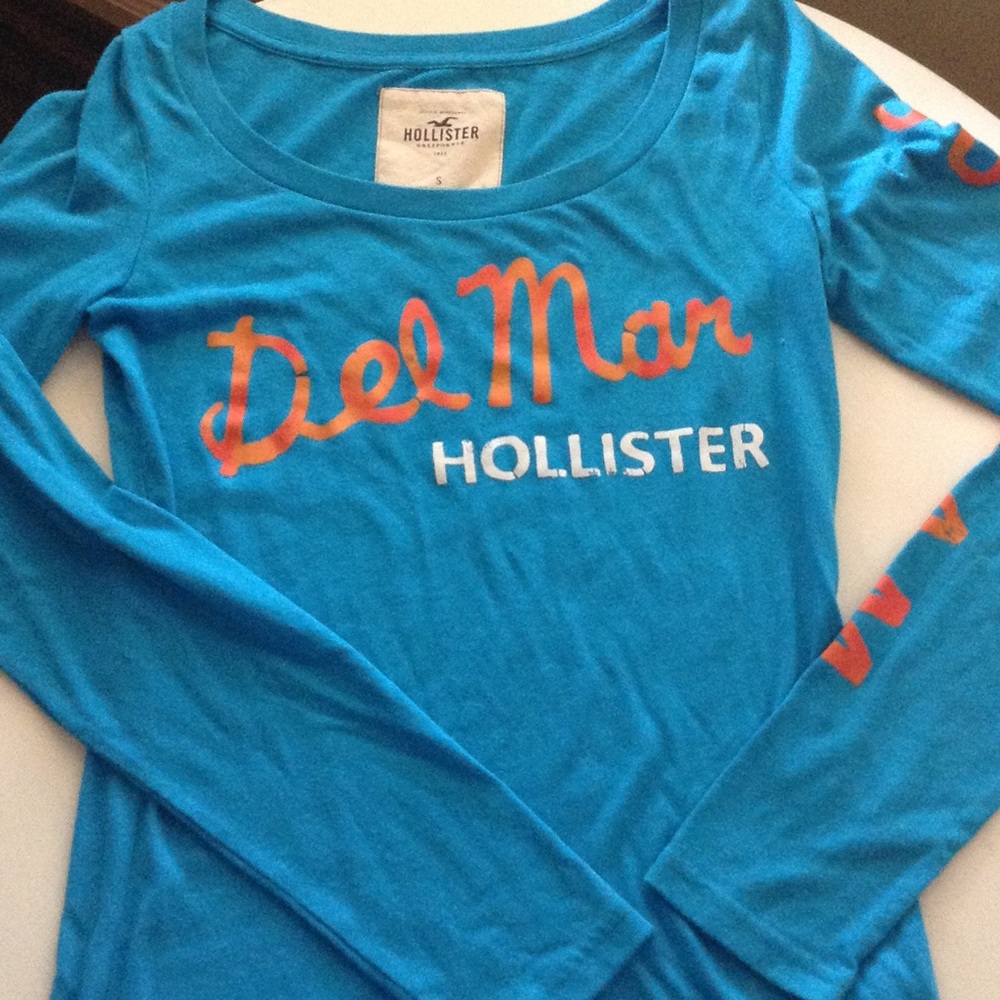 HOLLISTER LONG SLEEVE TEE