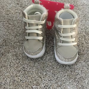 NWT baby hightop sneakers