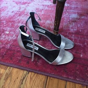 Steve Madden silver block heels size 8