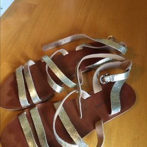 Lucky Brand Gold Gladiator sandals