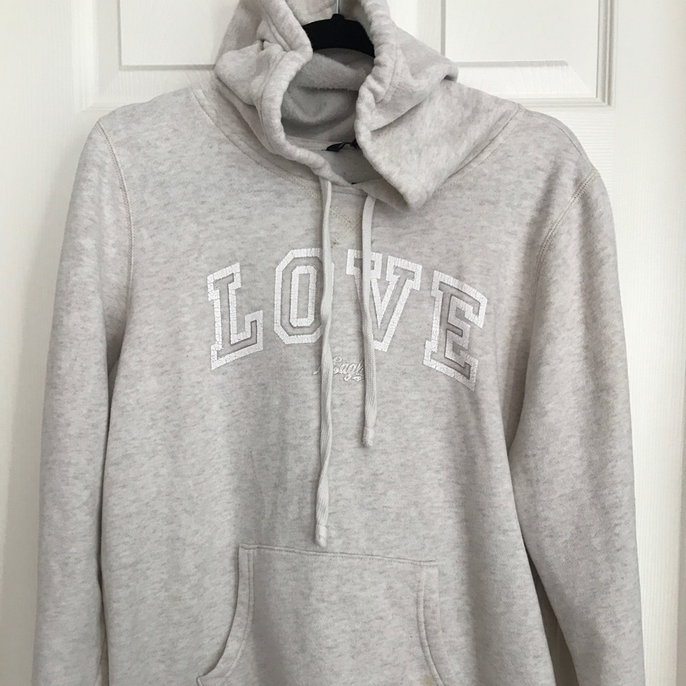 American Eagle sweatshirt